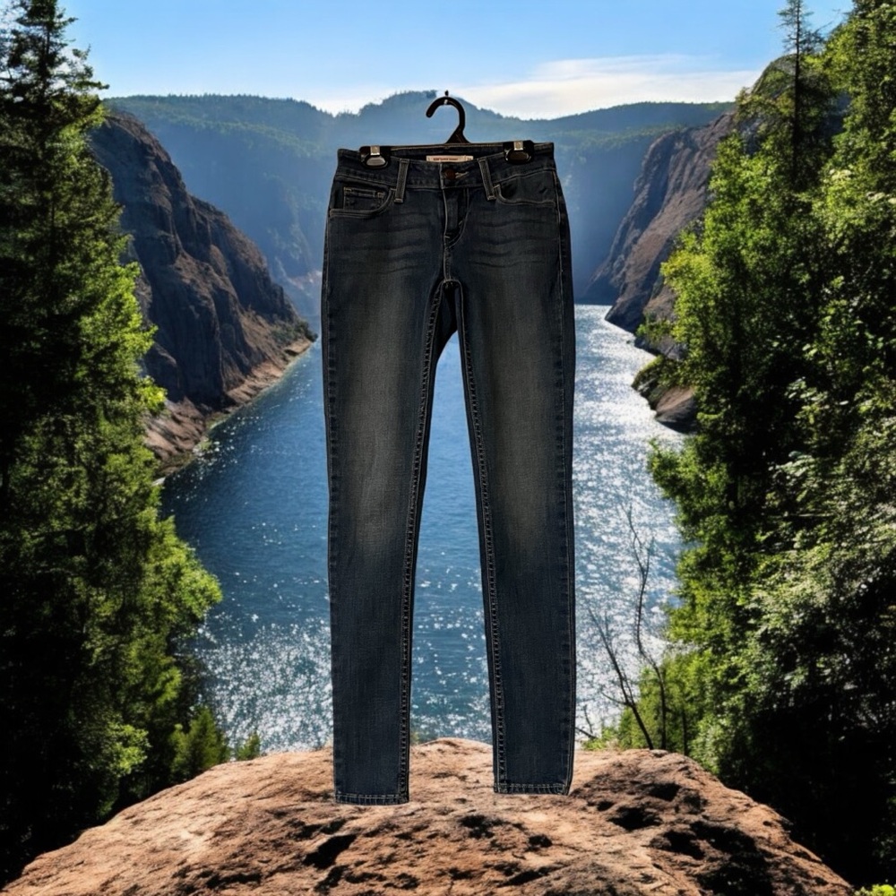 Levi’s 535 Super Skinny Jeans